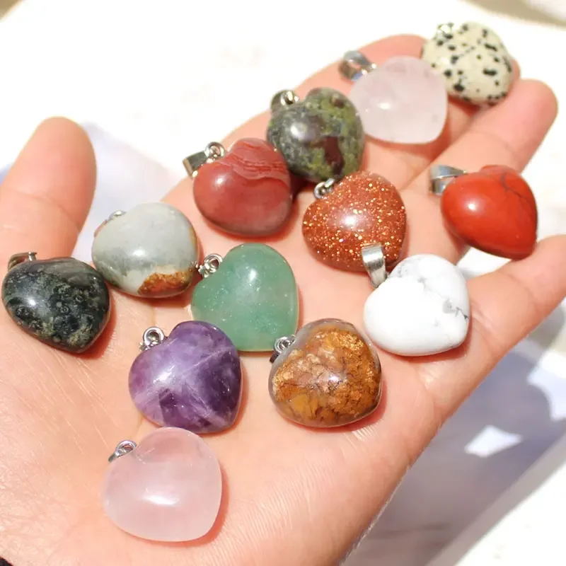 Цепочка с подвеской-сердечком из натурального драгоценного камня
Цепочка с подвеской-сердечком из натурального драгоценного камня