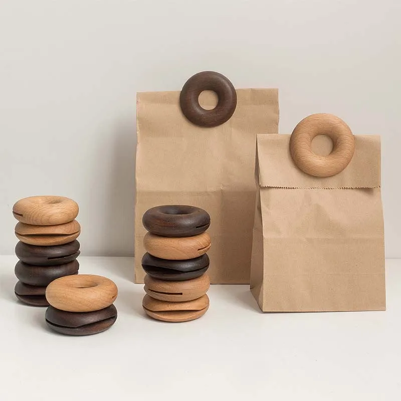 1pcs Creative Beech Donuts Black Walnuts Wooden Sealing Cips Solid Wood Snack Clips Tea Sealing Strips Storage Kitchen Tool
1pcs Creative Beech Donuts Black Walnuts Wooden Sealing Cips Solid Wood Snack Clips Tea Sealing Strips Storage Kitchen Tool