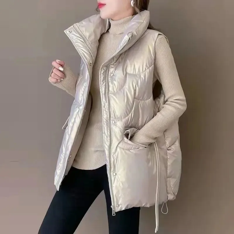 2023 NEW Women's Down Cotton Vest Coat Autumn Winter Short Stand Collar Sleeveless Cotton Jacket Female Casual Quilted Waistcoat
2023 NEW Women's Down Cotton Vest Coat Autumn Winter Short Stand Collar Sleeveless Cotton Jacket Female Casual Quilted Waistcoat