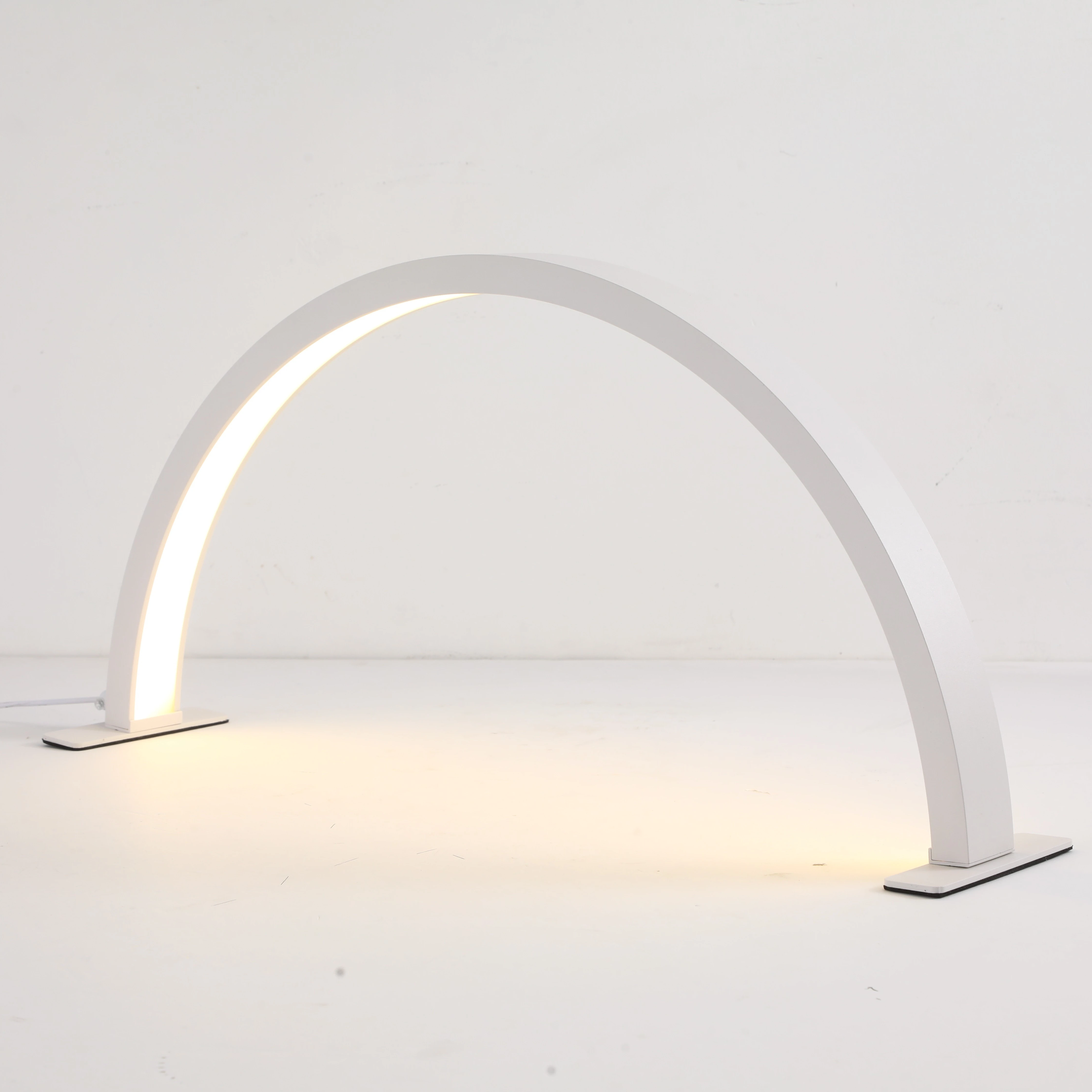 Newest Pro Beauty Half Moon Led Light Arc Led Lash Lighting Nail lamp For Tattoo Eyelash
Newest Pro Beauty Half Moon Led Light Arc Led Lash Lighting Nail lamp For Tattoo Eyelash