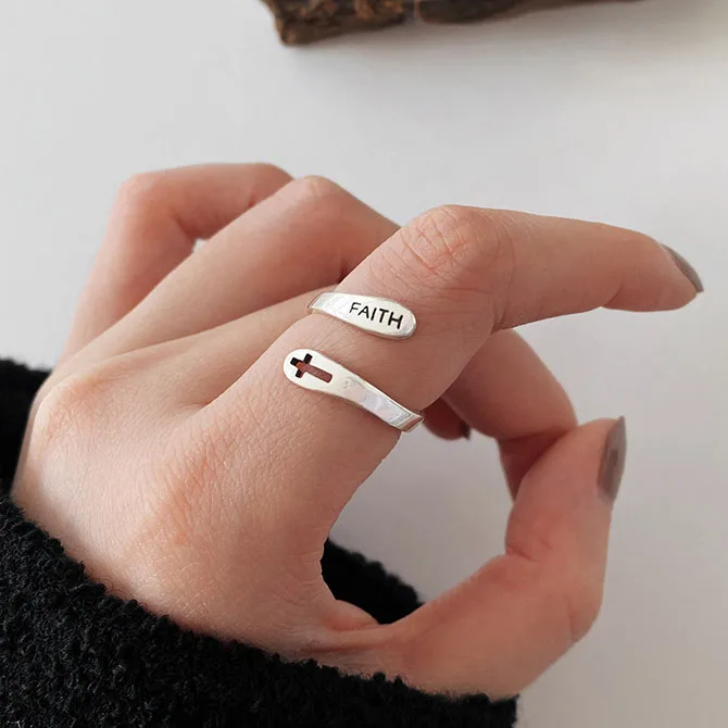 Hip-hop Punk Personality Design Hollow Cross Jesus Faith Letter Rings For Women Men Fashion Jewelry
Hip-hop Punk Personality Design Hollow Cross Jesus Faith Letter Rings For Women Men Fashion Jewelry