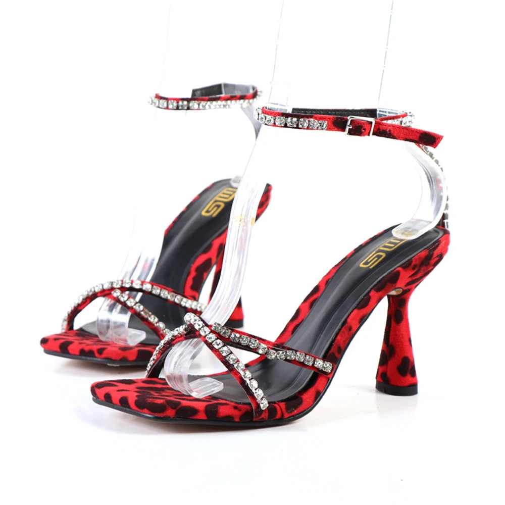 Rhinestone Heels Sandals for Women 2022 Summer Crystal Ankle Strap Ladies Heels Square Toe Party Prom Dress Shoes Women Sandals
Rhinestone Heels Sandals for Women 2022 Summer Crystal Ankle Strap Ladies Heels Square Toe Party Prom Dress Shoes Women Sandals