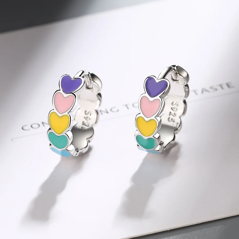2022 Fashion Rainbow Love Heart Hoops Earrings Cute Multicolor Romantic Ear Buckle Earrings For Women Piercing Jewelry
2022 Fashion Rainbow Love Heart Hoops Earrings Cute Multicolor Romantic Ear Buckle Earrings For Women Piercing Jewelry