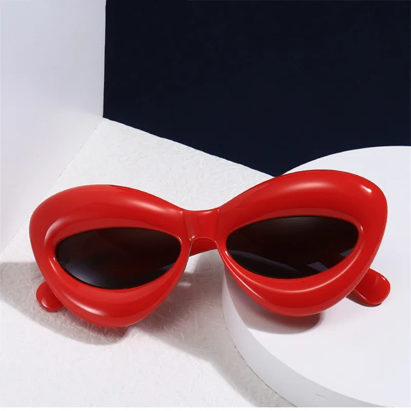 New Thick Heavy Shape Fashion Brand Designer Nflatable Lips Y2K Future Trend Men And Women Cat-eye Personality Sunglasses
New Thick Heavy Shape Fashion Brand Designer Nflatable Lips Y2K Future Trend Men And Women Cat-eye Personality Sunglasses