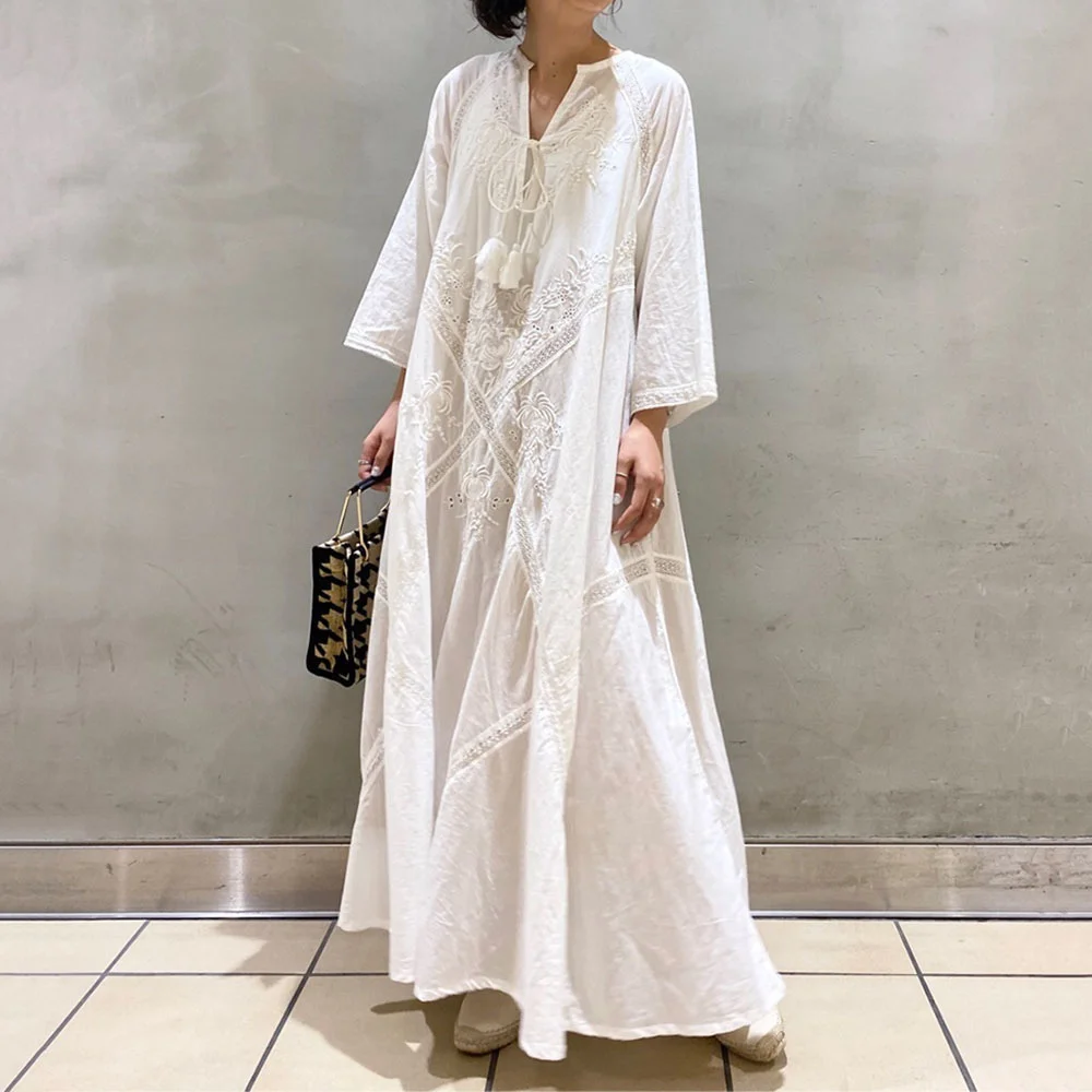 Loose Embroidery White Lace V-Neck Long Beach Dress 2022 Summer Boho Women Maxi Dress Elegant Dress Holiday Women Clothing
Loose Embroidery White Lace V-Neck Long Beach Dress 2022 Summer Boho Women Maxi Dress Elegant Dress Holiday Women Clothing