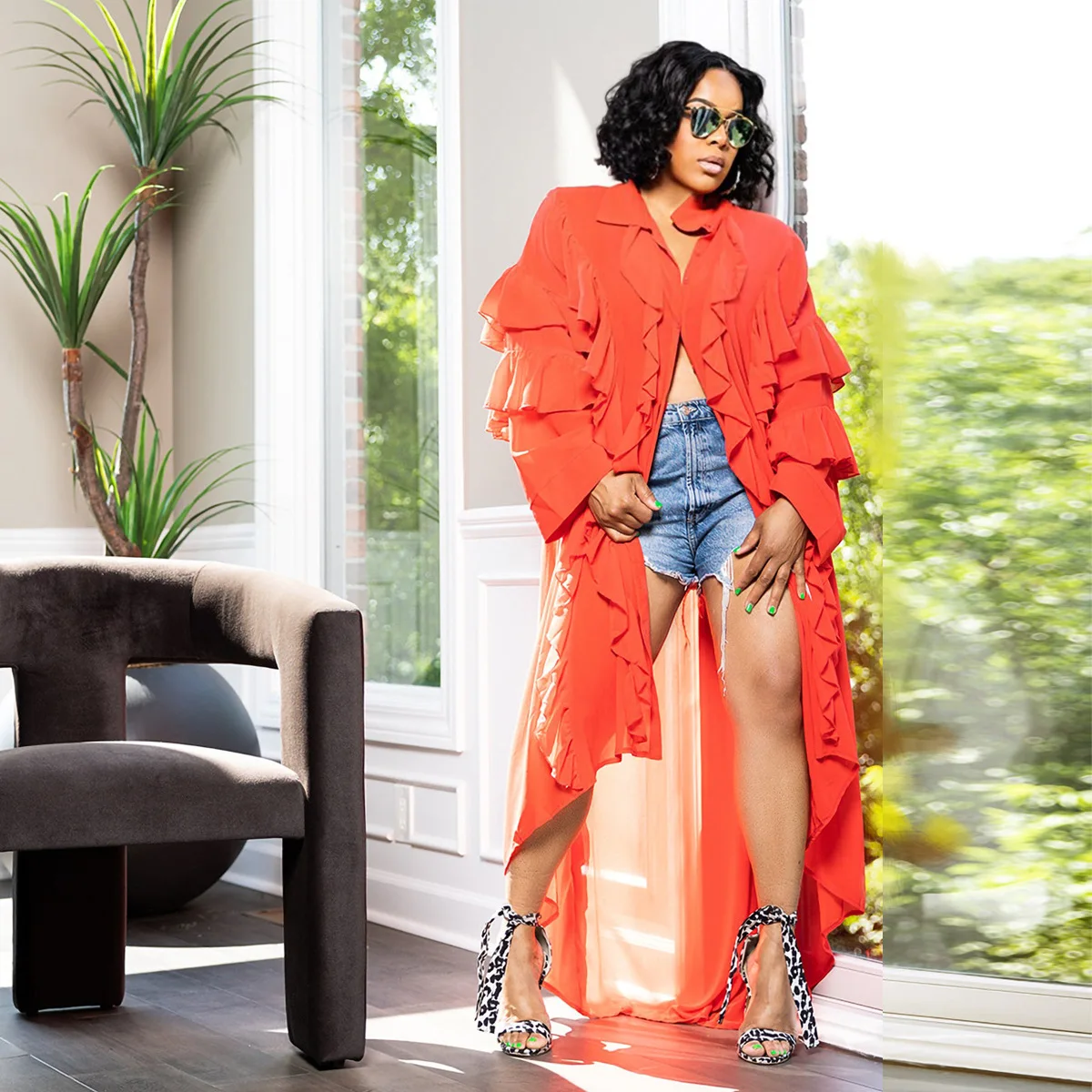 2023 Fashion High Low Hem Ruffle Long Sleeve Shirt Sun Protective Women Robe Casual Solid Color Irregular Loose Fit Dress Smock
2023 Fashion High Low Hem Ruffle Long Sleeve Shirt Sun Protective Women Robe Casual Solid Color Irregular Loose Fit Dress Smock