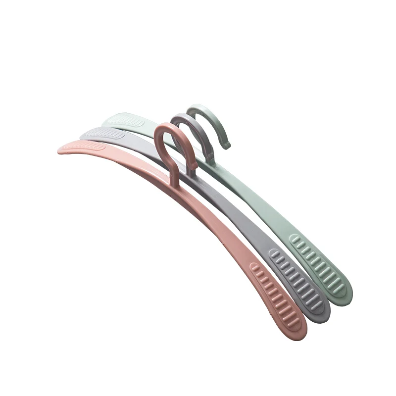 Wide Shoulder Seamless Hanger Anti-shoulder Corner Plastic Household Hanging Clothes Without Shoulder Marks Non-slip Clothes 
Wide Shoulder Seamless Hanger Anti-shoulder Corner Plastic Household Hanging Clothes Without Shoulder Marks Non-slip Clothes