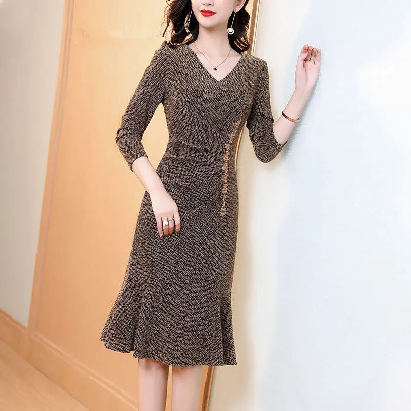 Elegant V-Neck Office Pencil Dress Sexy Women 2023 Autumn Spring Sheath Dresses Simple Slim Business Work Party Bodycon M194
Elegant V-Neck Office Pencil Dress Sexy Women 2023 Autumn Spring Sheath Dresses Simple Slim Business Work Party Bodycon M194