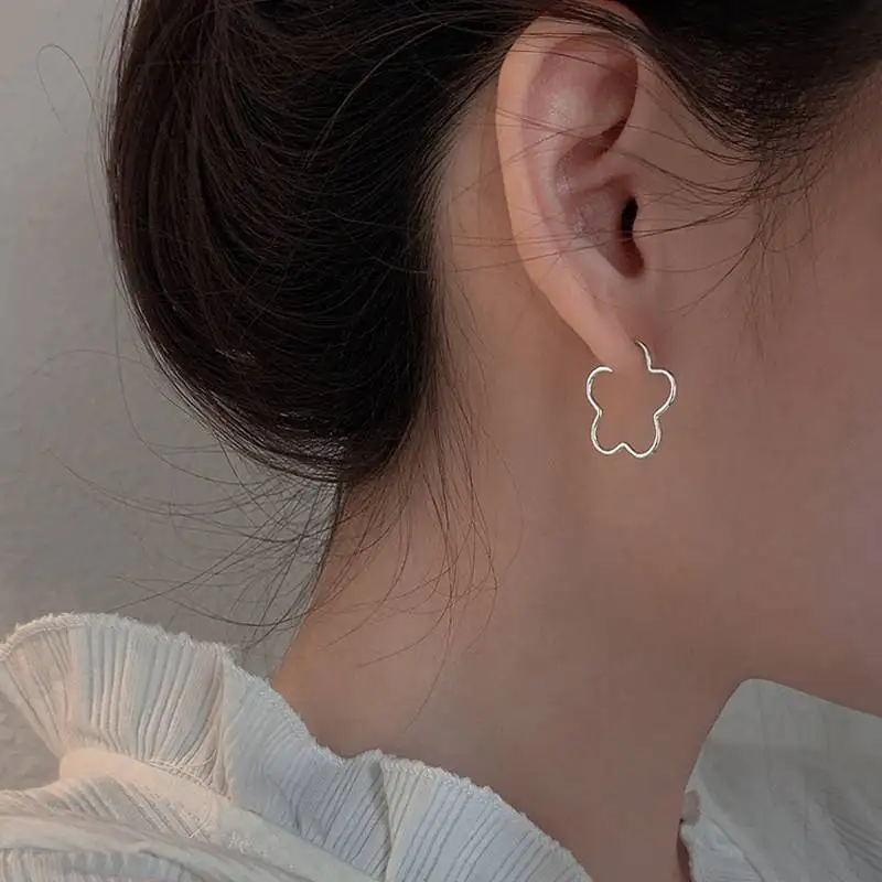Sterling Silver Womens Sleeper Earrings Flower Stud 925 Sterling Silver Womens Ladies Jewellery Gifts
Sterling Silver Womens Sleeper Earrings Flower Stud 925 Sterling Silver Womens Ladies Jewellery Gifts