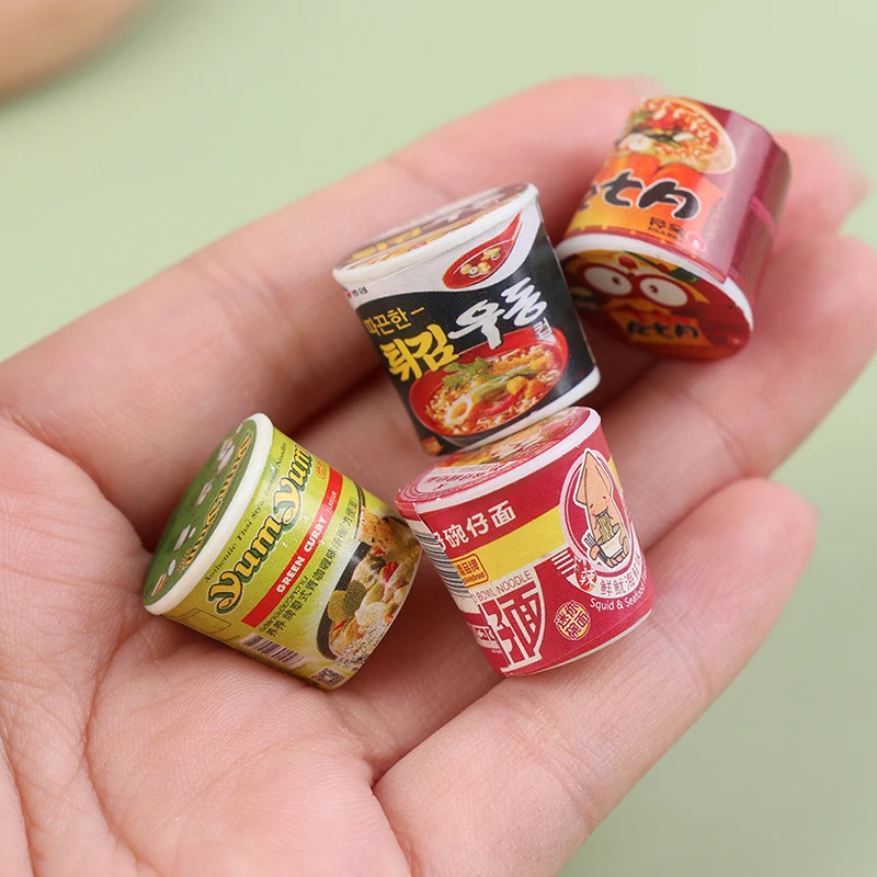 4pcs 1:12 Doll House Mini Cute Kitchen Simulation Food Miniature Instant Noodle Bottle Model For Doll House Decor Pretend Toys
4pcs 1:12 Doll House Mini Cute Kitchen Simulation Food Miniature Instant Noodle Bottle Model For Doll House Decor Pretend Toys
