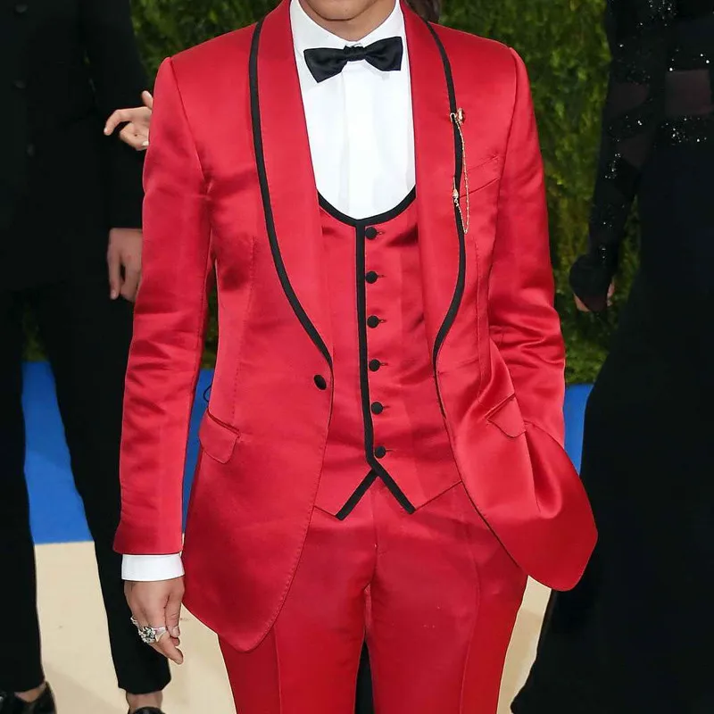 Red Satin Men Suits for Singer Prom 3 Piece Custom Wedding Groom Tuxedo Shawl Lapel Fashion Set Jacket with Vest Pants
Red Satin Men Suits for Singer Prom 3 Piece Custom Wedding Groom Tuxedo Shawl Lapel Fashion Set Jacket with Vest Pants