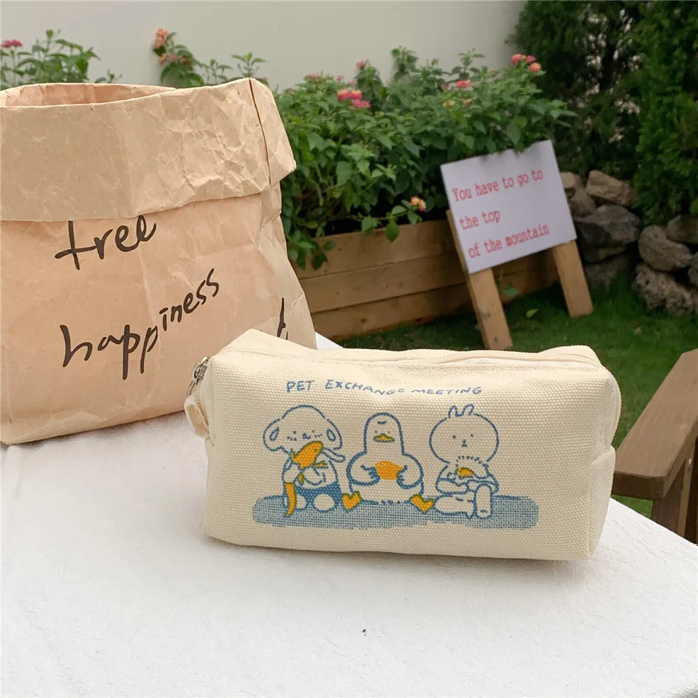 Корейская клетчатая вязаная косметичка в стиле Ins для женщин, дамские вместительные клетчатые косметички, клетчатая косметичка, Органайзер
Корейская клетчатая вязаная косметичка в стиле Ins для женщин, дамские вместительные клетчатые косметички, клетчатая косметичка, Органайзер