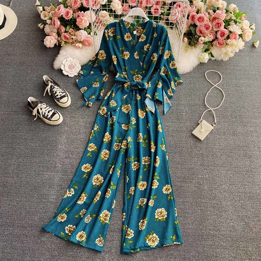 Spring 2022 New Holiday Style Printed Jumpsuit Women's Fashion Irregular Flared Sleeve Slim Wide Leg Pants
Spring 2022 New Holiday Style Printed Jumpsuit Women's Fashion Irregular Flared Sleeve Slim Wide Leg Pants