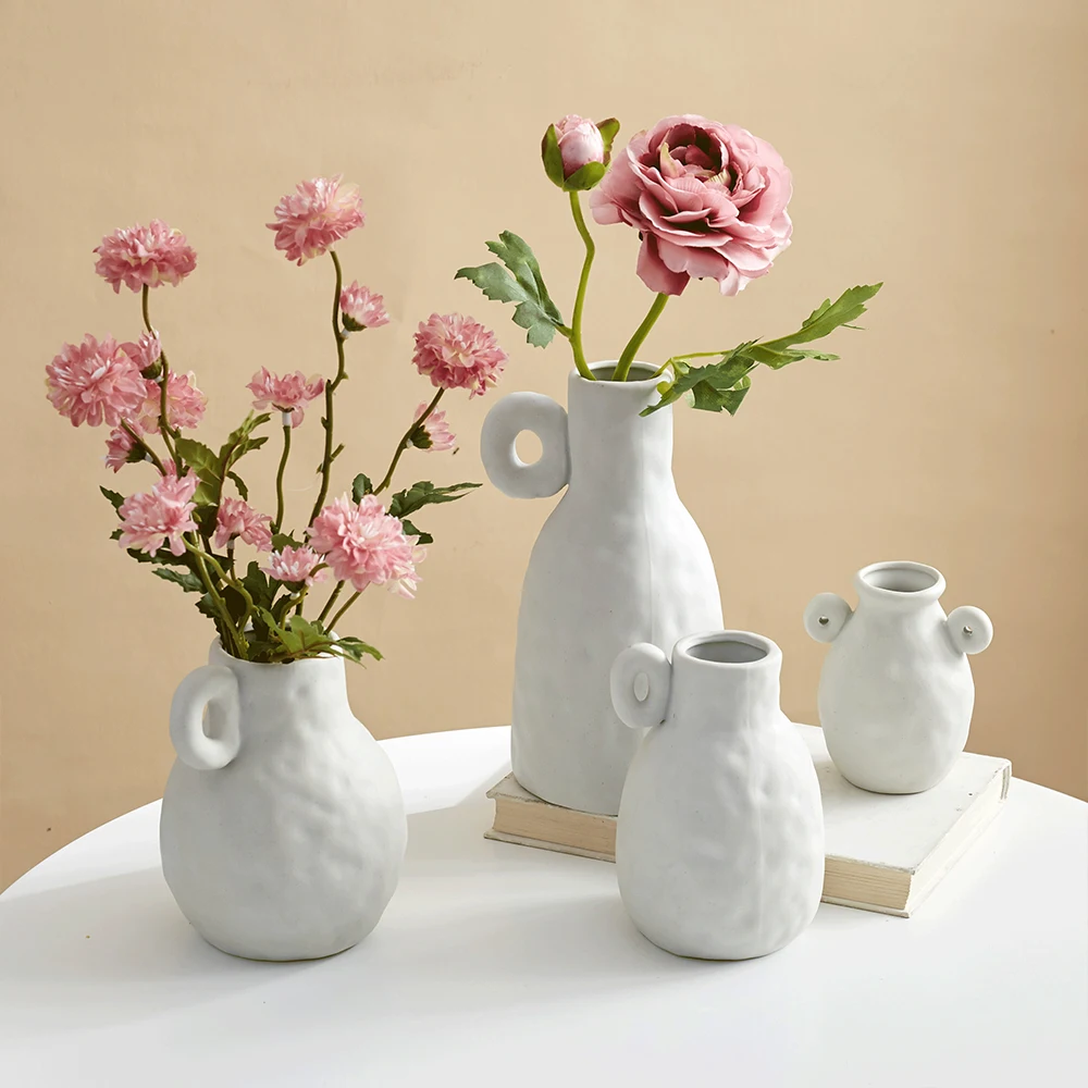 Nordic Creative Ceramic Vase Modern Home Decoration White Flower Vase Table Decoration Living Room Minimalist Decor Crafts
Nordic Creative Ceramic Vase Modern Home Decoration White Flower Vase Table Decoration Living Room Minimalist Decor Crafts
