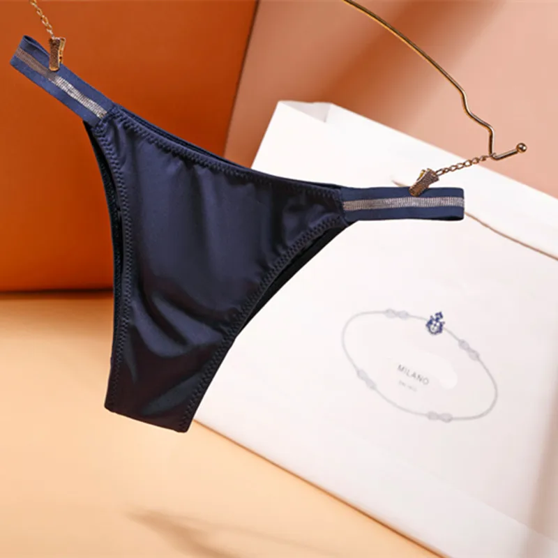 Icy Experience French Hollow Lace Thongs Hypoxic Respiration Youth girls Sexy Briefs Breathable Pure Cotton Women Underwear
Icy Experience French Hollow Lace Thongs Hypoxic Respiration Youth girls Sexy Briefs Breathable Pure Cotton Women Underwear