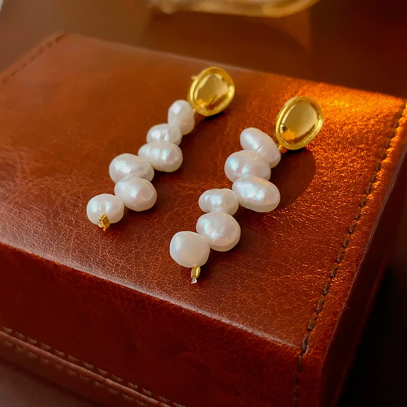 Fashion Metallic Oval Irregular Pearl Long Drop Earrings For Womenn Personality New Statement Jewelry Wholesale
Fashion Metallic Oval Irregular Pearl Long Drop Earrings For Womenn Personality New Statement Jewelry Wholesale
