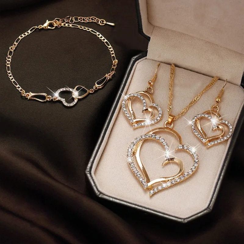 European and American Fashion Heart 3-Piece Set Necklace Earrings Bracelet Elegant Bride Ladies Wedding Dinner Jewelry Set Gifts
European and American Fashion Heart 3-Piece Set Necklace Earrings Bracelet Elegant Bride Ladies Wedding Dinner Jewelry Set Gifts