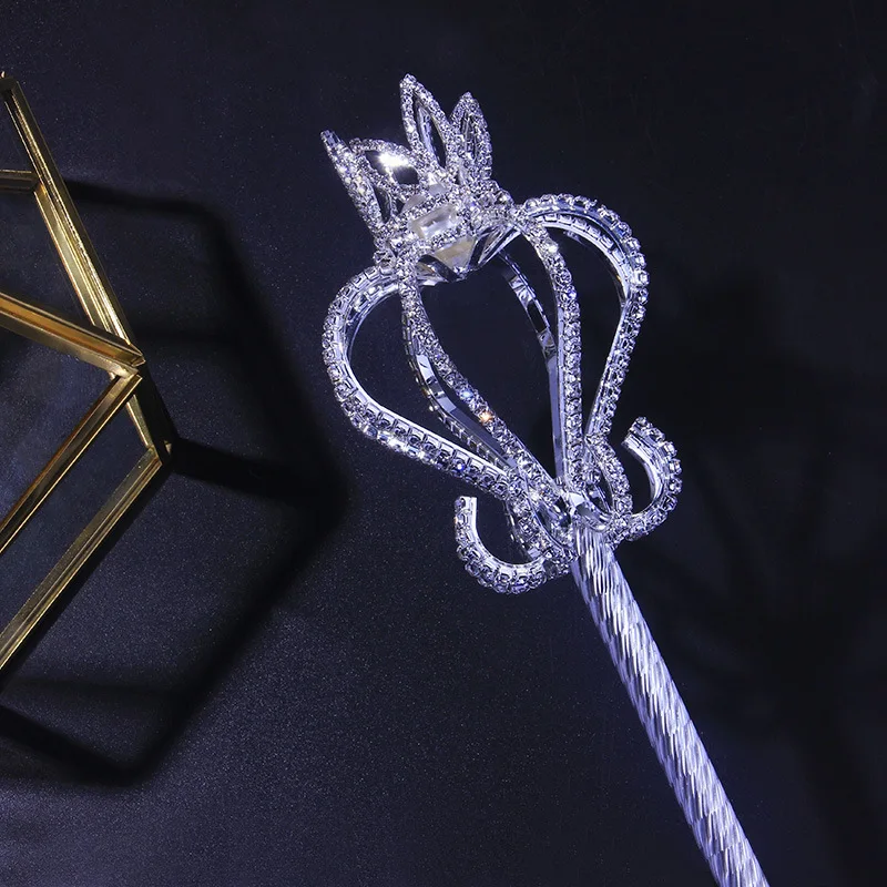 Halloween Party Heart Rhinestone Scepter Festival Wand Pageant Costume Mage Princess Props Cetro for Women
Halloween Party Heart Rhinestone Scepter Festival Wand Pageant Costume Mage Princess Props Cetro for Women