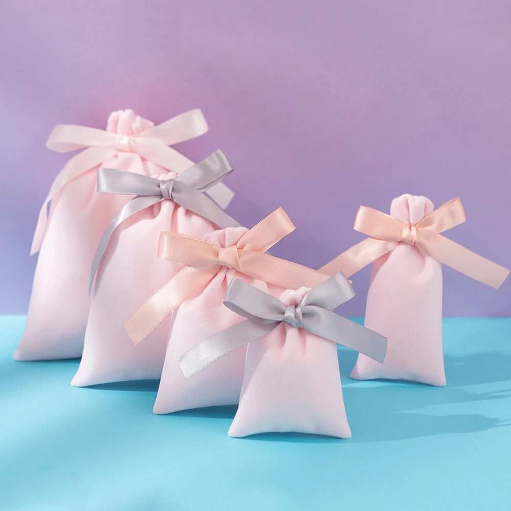 5 шт., бархатные мешки для хранения украшений, в виде ленты
5 шт., бархатные мешки для хранения украшений, в виде ленты