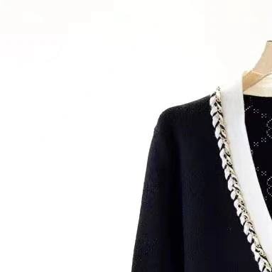 2022 New Women Sweater V-neck Mixed Color Loose Single-breasted Knitted Cardigan Autumn and Winter
2022 New Women Sweater V-neck Mixed Color Loose Single-breasted Knitted Cardigan Autumn and Winter