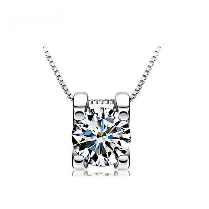 Classic Fashion Inlaid Simulated Diamond One Carat Zircon Four Claw Ox Head Pendant Short Crystal Collar Chain
Classic Fashion Inlaid Simulated Diamond One Carat Zircon Four Claw Ox Head Pendant Short Crystal Collar Chain