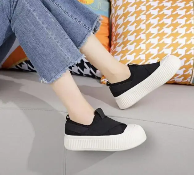 D016 2023 New High Quality Classic Men's Running Shoes Outdoor Sports Shoes Trend Breathable Unisex Women Comfortable Size 36-45
D016 2023 New High Quality Classic Men's Running Shoes Outdoor Sports Shoes Trend Breathable Unisex Women Comfortable Size 36-45