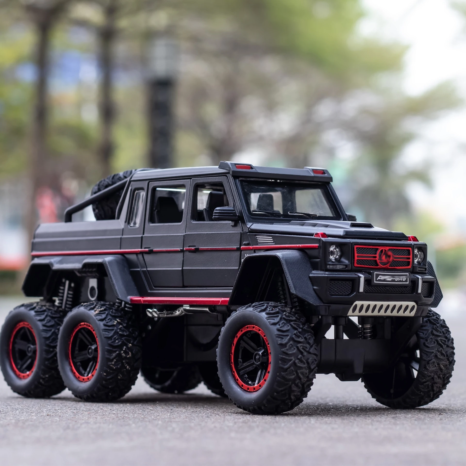 1:22 big AMG G63 Alloy Car Model Modified Off-Road Simulation Metal Car Toys For Children diecasts & toy vehicles juguetes cars
1:22 big AMG G63 Alloy Car Model Modified Off-Road Simulation Metal Car Toys For Children diecasts & toy vehicles juguetes cars