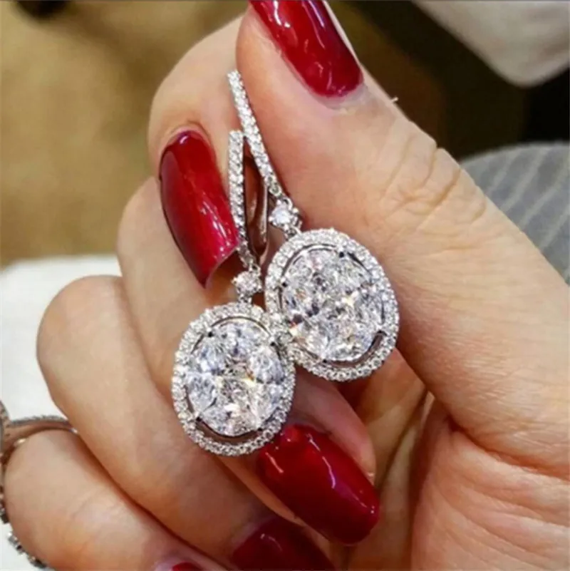 Oval Crystal Earrings with European and American Temperament Women's Party Weeding Fashion Simple Earrings Bridal Accessories
Oval Crystal Earrings with European and American Temperament Women's Party Weeding Fashion Simple Earrings Bridal Accessories