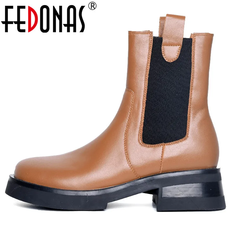 FEDONAS Leisure Outdoor Women Thick Heels Ankle Boots High Quality Genuine Leather Shoes Woman Autumn Winter Concise Fashion
FEDONAS Leisure Outdoor Women Thick Heels Ankle Boots High Quality Genuine Leather Shoes Woman Autumn Winter Concise Fashion