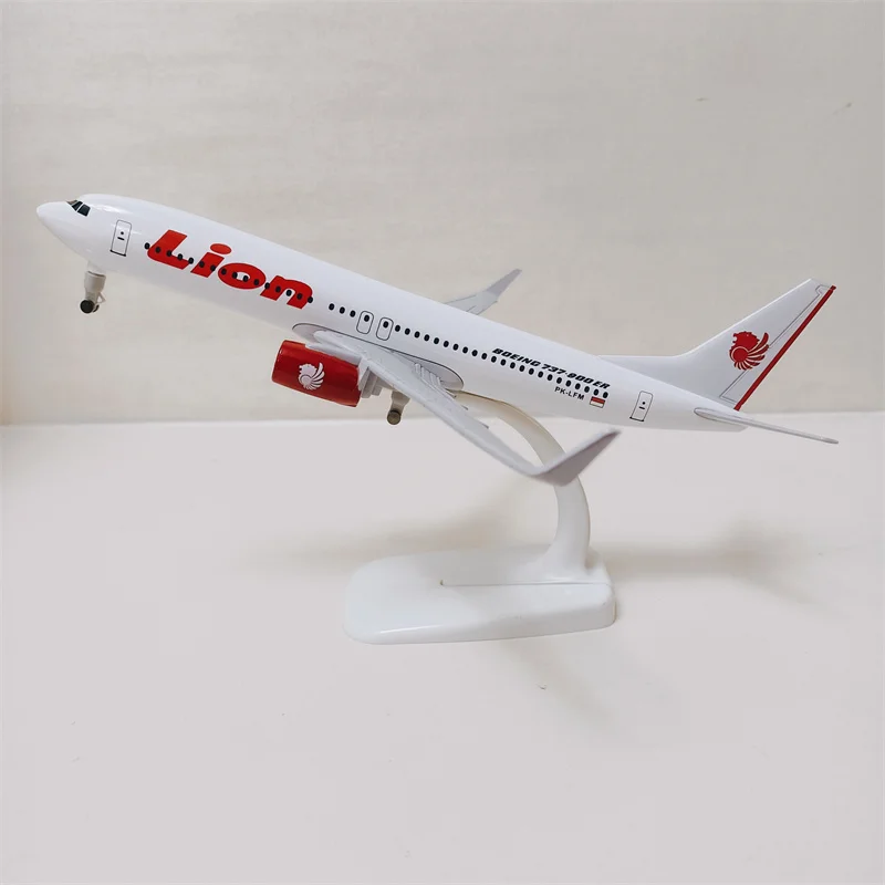 20cm Alloy Metal Air LION Boeing 737-800ER Airlines LION B737 Diecast Airplane Model Plane Model with Wheels Aircraft Gifts
20cm Alloy Metal Air LION Boeing 737-800ER Airlines LION B737 Diecast Airplane Model Plane Model with Wheels Aircraft Gifts