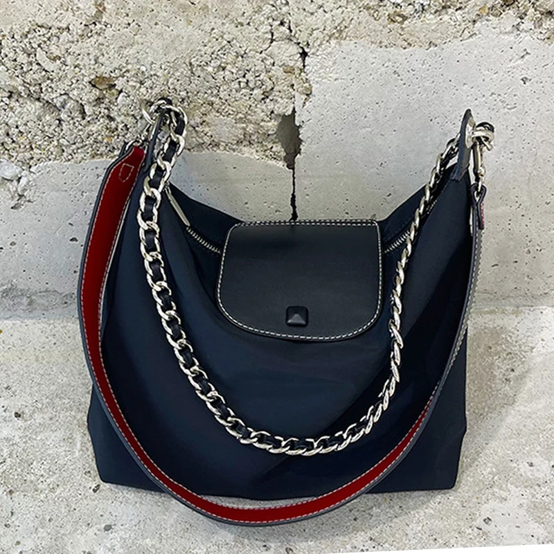 Casual Oxford Cloth Bags For Women Luxury Designer Handbags And Purses 2023 New Button Decorate Chains Shoulder Messenger Bag
Casual Oxford Cloth Bags For Women Luxury Designer Handbags And Purses 2023 New Button Decorate Chains Shoulder Messenger Bag