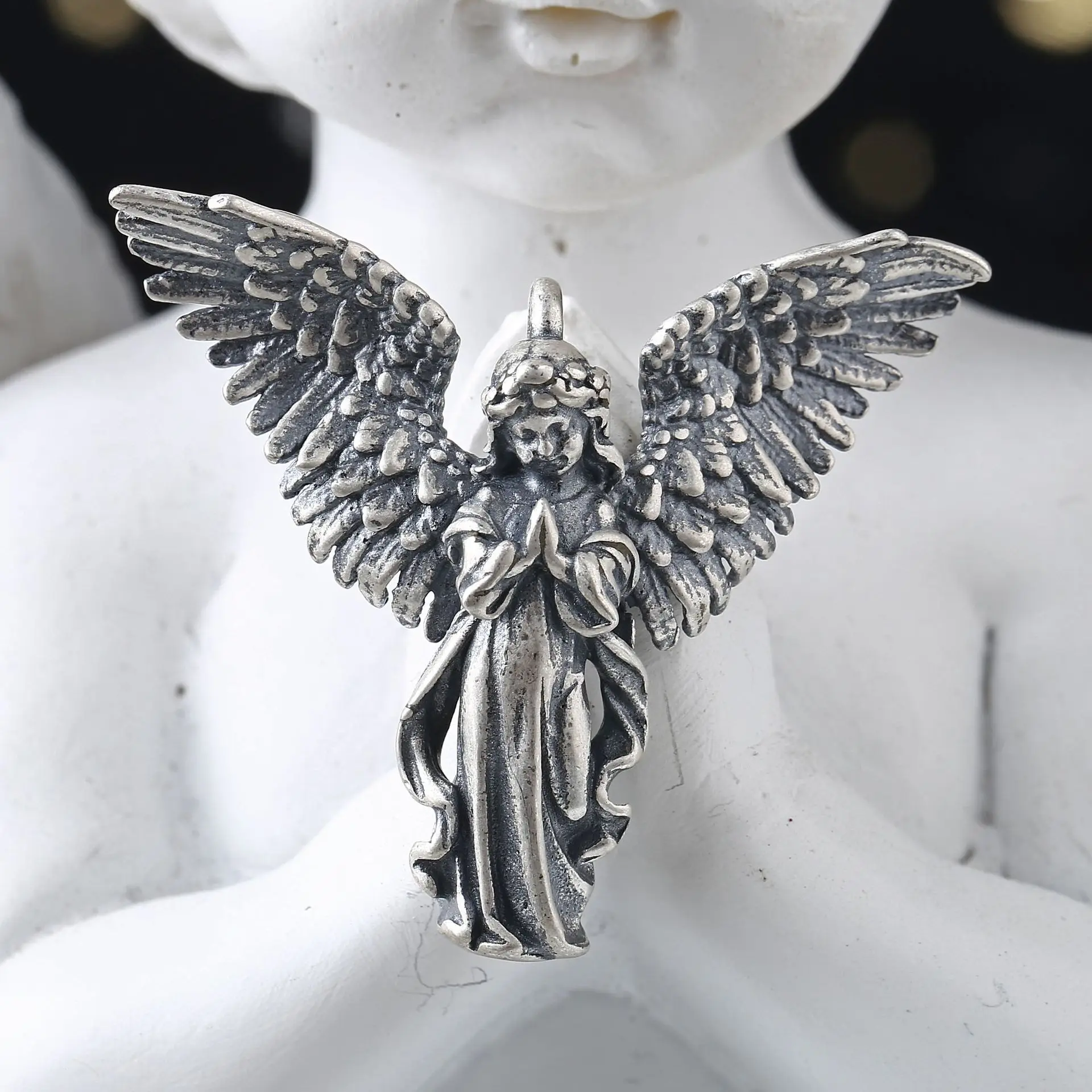 Retro Silver Color Angel Pendant Necklace Angel Maria Wings Long Chain Neck for Men Women Party Jewelry Anniversary Gifts
Retro Silver Color Angel Pendant Necklace Angel Maria Wings Long Chain Neck for Men Women Party Jewelry Anniversary Gifts