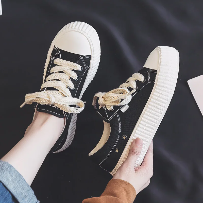 Кеды женские с вулканизированной подошвой, холщовые кроссовки, на шнуровке, повседневная обувь для скейтборда, черные белые
Кеды женские с вулканизированной подошвой, холщовые кроссовки, на шнуровке, повседневная обувь для скейтборда, черные белые