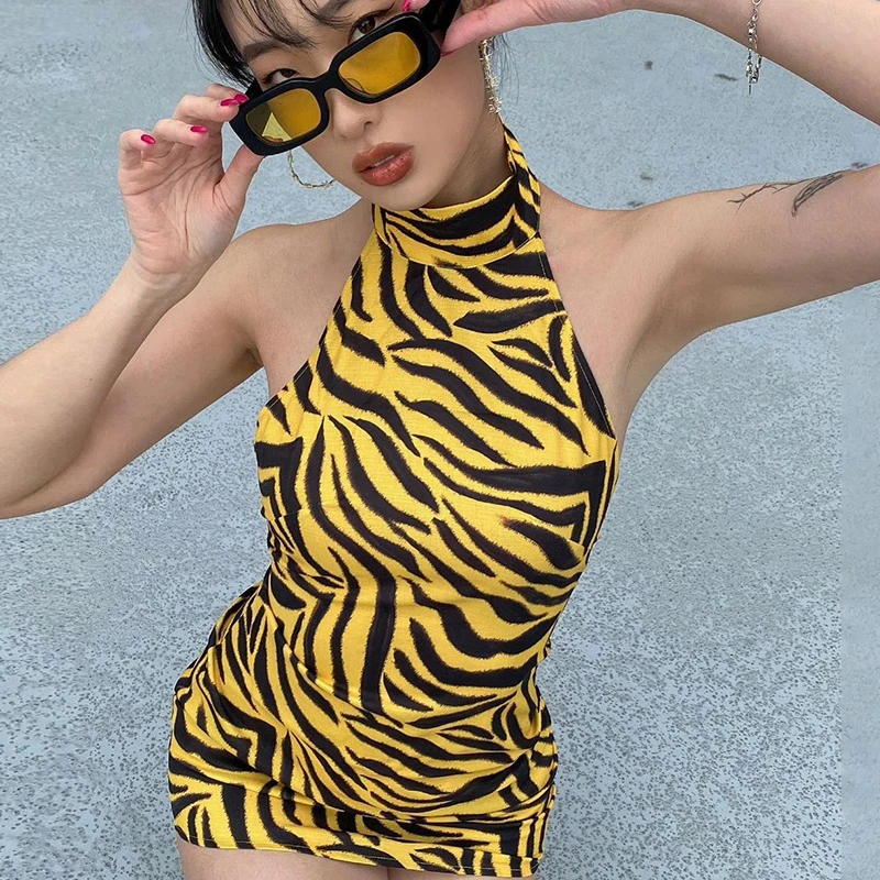 European And American Style Women'S New Spring And Summer Fashion Sexy Print Halter Neck Sleeveless Backless Short Dress Women
European And American Style Women'S New Spring And Summer Fashion Sexy Print Halter Neck Sleeveless Backless Short Dress Women