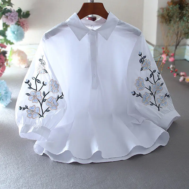 Casual Embroidery Flower Loose Top Shirt 2022 New Fresh Literature and Art Lantern Sleeve Western Style Shirt Women's Top Summer
Casual Embroidery Flower Loose Top Shirt 2022 New Fresh Literature and Art Lantern Sleeve Western Style Shirt Women's Top Summer