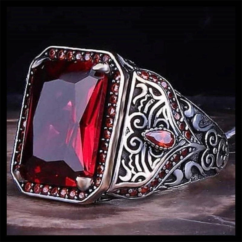New High-end Domineering Gemstone Men's Ring Vintage Engraving Pattern Punk Ring Turkish Diamond Fashion High-quality Jewelry
New High-end Domineering Gemstone Men's Ring Vintage Engraving Pattern Punk Ring Turkish Diamond Fashion High-quality Jewelry