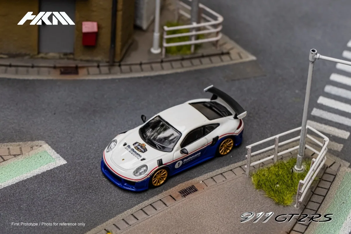 Предпродажа в ноябре HKM 1:64 911 (991) GT2 RS Rothmans литая модель автомобиля
Предпродажа в ноябре HKM 1:64 911 (991) GT2 RS Rothmans литая модель автомобиля