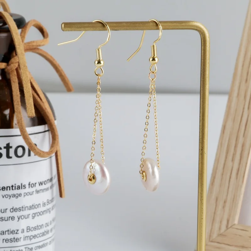 Niche design shaped pearl ear hook models summer new freshwater pearl ladies fashion pearl jewelry
Niche design shaped pearl ear hook models summer new freshwater pearl ladies fashion pearl jewelry