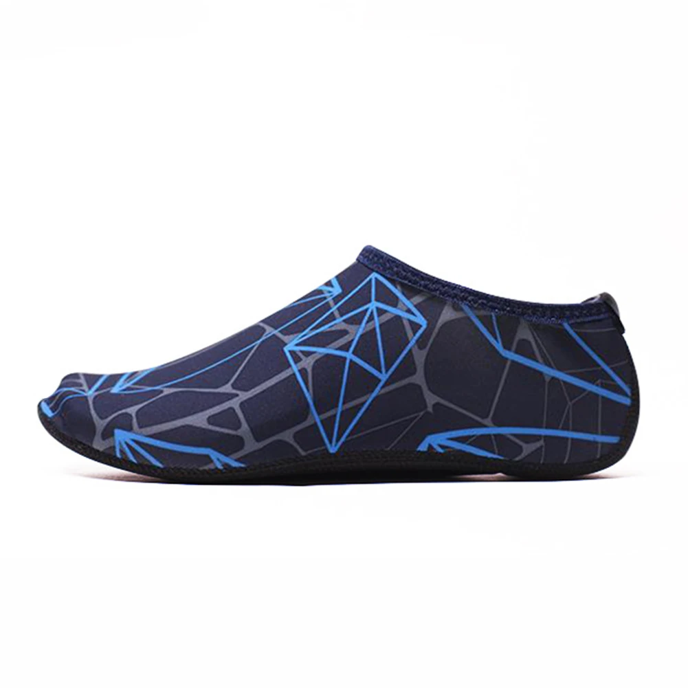 Summer Beach Water Shoes Snorkeling Socks Swimming Aqua Sneakers for Men Women Comfortable Footwear for Seaside
Summer Beach Water Shoes Snorkeling Socks Swimming Aqua Sneakers for Men Women Comfortable Footwear for Seaside