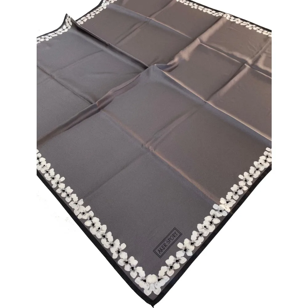 Спортивная саржа Dorlie (Tivil), шарф с цветочными краями, дымчатый Антрацит
Спортивная саржа Dorlie (Tivil), шарф с цветочными краями, дымчатый Антрацит