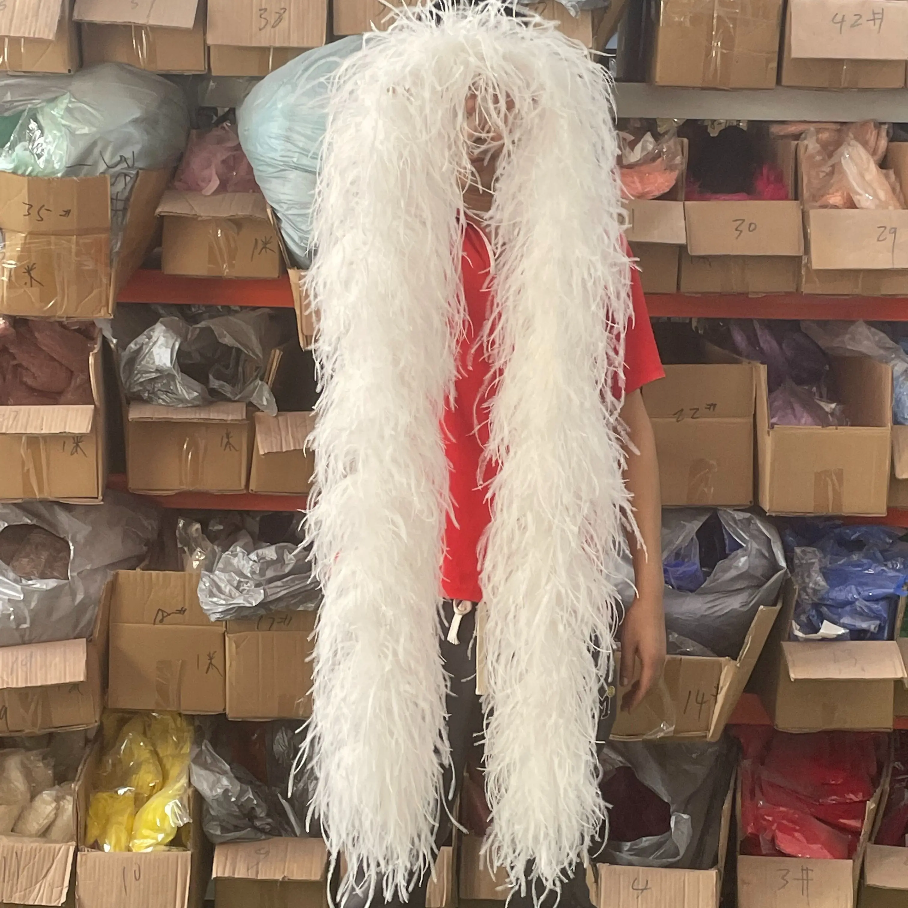 Natural White Softs Ostrich Feathers Boa for Weeding Party Dress Clothing Scarf /Shawl Needlework Plume Decor Crafts Accessories 
Natural White Softs Ostrich Feathers Boa for Weeding Party Dress Clothing Scarf /Shawl Needlework Plume Decor Crafts Accessories