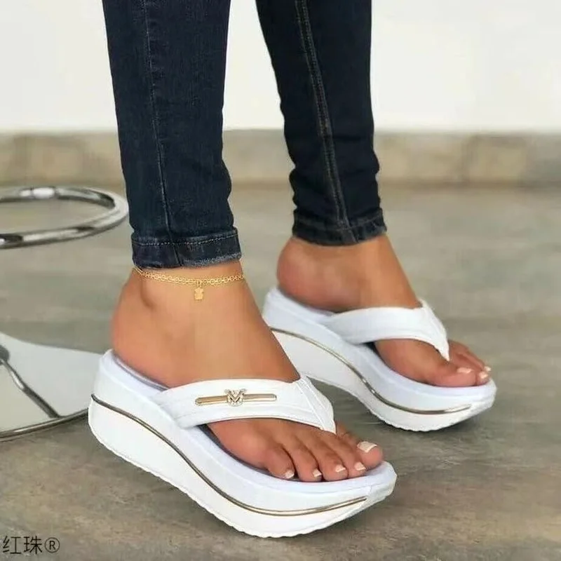 Summer Hot Sale Ladies Sandals Fashion Outdoor Casual Comfortable Platform Sandals Plus Size Wedge Beach Flip Flop Slippers 2022
Summer Hot Sale Ladies Sandals Fashion Outdoor Casual Comfortable Platform Sandals Plus Size Wedge Beach Flip Flop Slippers 2022