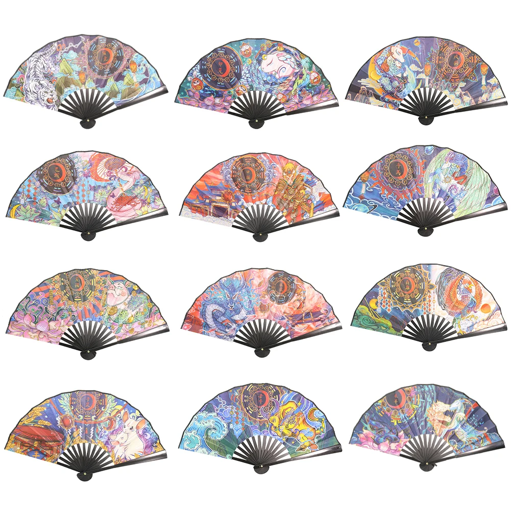 Chinese Zodiac Tiger Rabbit Dragon Horse Monkey Hand-cranked Fan Print Lotus Yin Yang Tai Chi Loud Hand Folding Stage Fan Decor
Chinese Zodiac Tiger Rabbit Dragon Horse Monkey Hand-cranked Fan Print Lotus Yin Yang Tai Chi Loud Hand Folding Stage Fan Decor