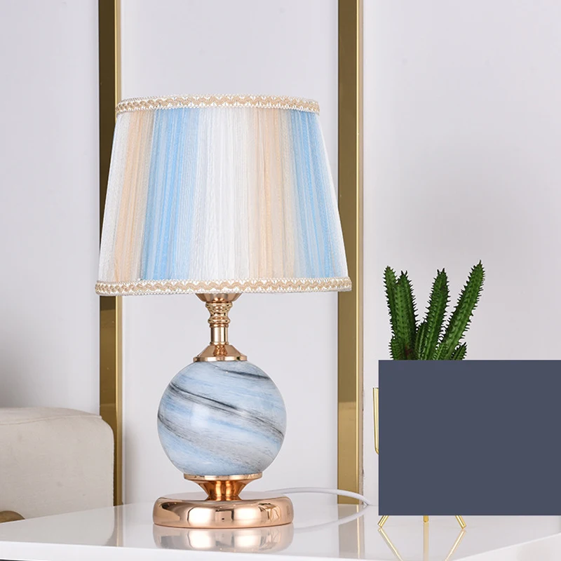 OUFULA American Style Lamp Table LED Creative Glass Dimming Desk Bedside Light Decor For Modern Home Living Room Bedroom
OUFULA American Style Lamp Table LED Creative Glass Dimming Desk Bedside Light Decor For Modern Home Living Room Bedroom