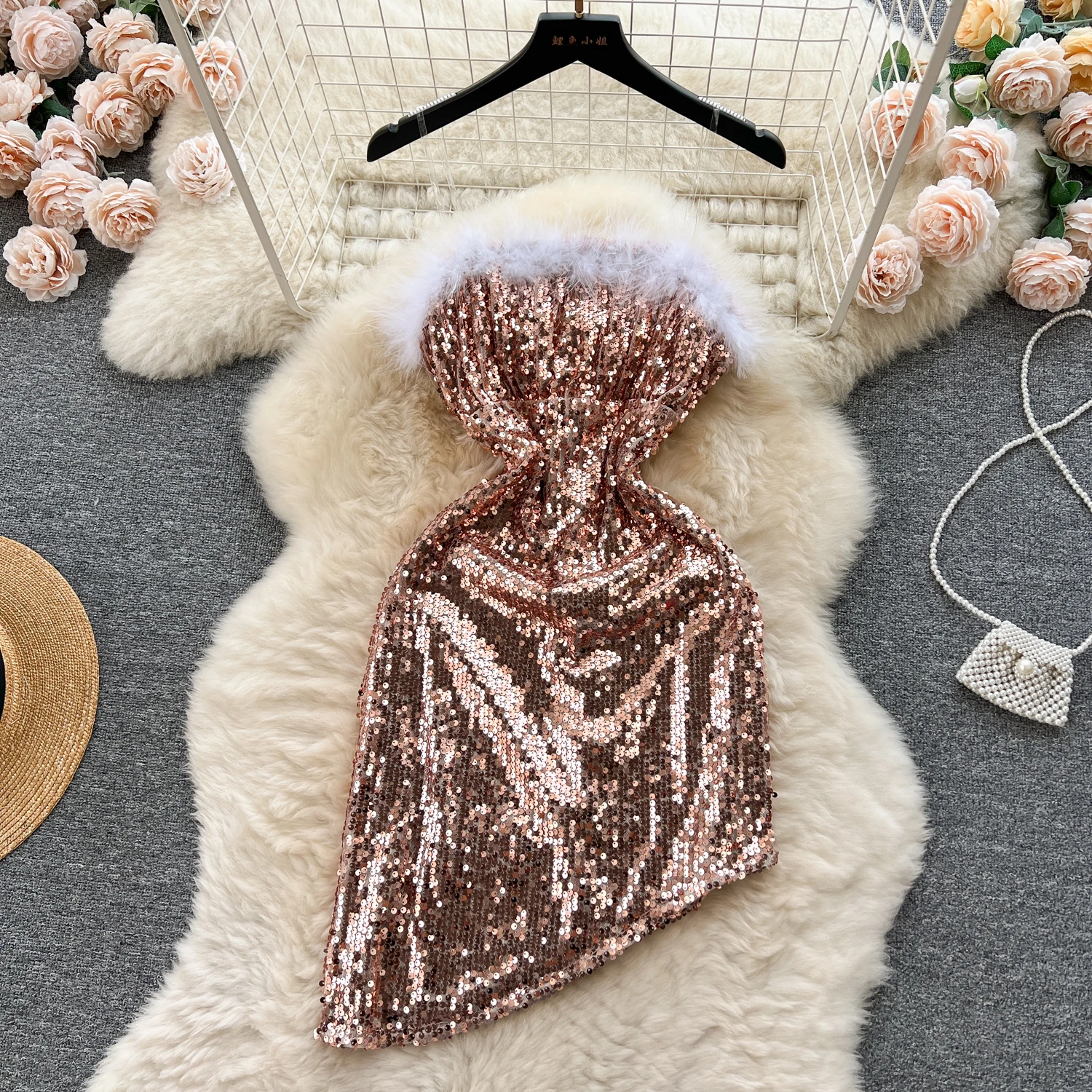 Chic Sequin Patchwork Slip Dress Sexy Off Shoulder Evening Party Robe Women Vintage Hip Wrap Ceremonial Dress
Chic Sequin Patchwork Slip Dress Sexy Off Shoulder Evening Party Robe Women Vintage Hip Wrap Ceremonial Dress
