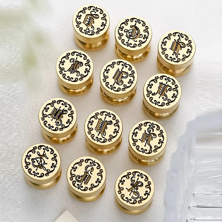 Мини-штамп 1,5 см, воск для запечатывания, искусственный алфавит в готическом стиле, маленький размер, штамп в ретро-стиле с европейскими буквами
Мини-штамп 1,5 см, воск для запечатывания, искусственный алфавит в готическом стиле, маленький размер, штамп в ретро-стиле с европейскими буквами