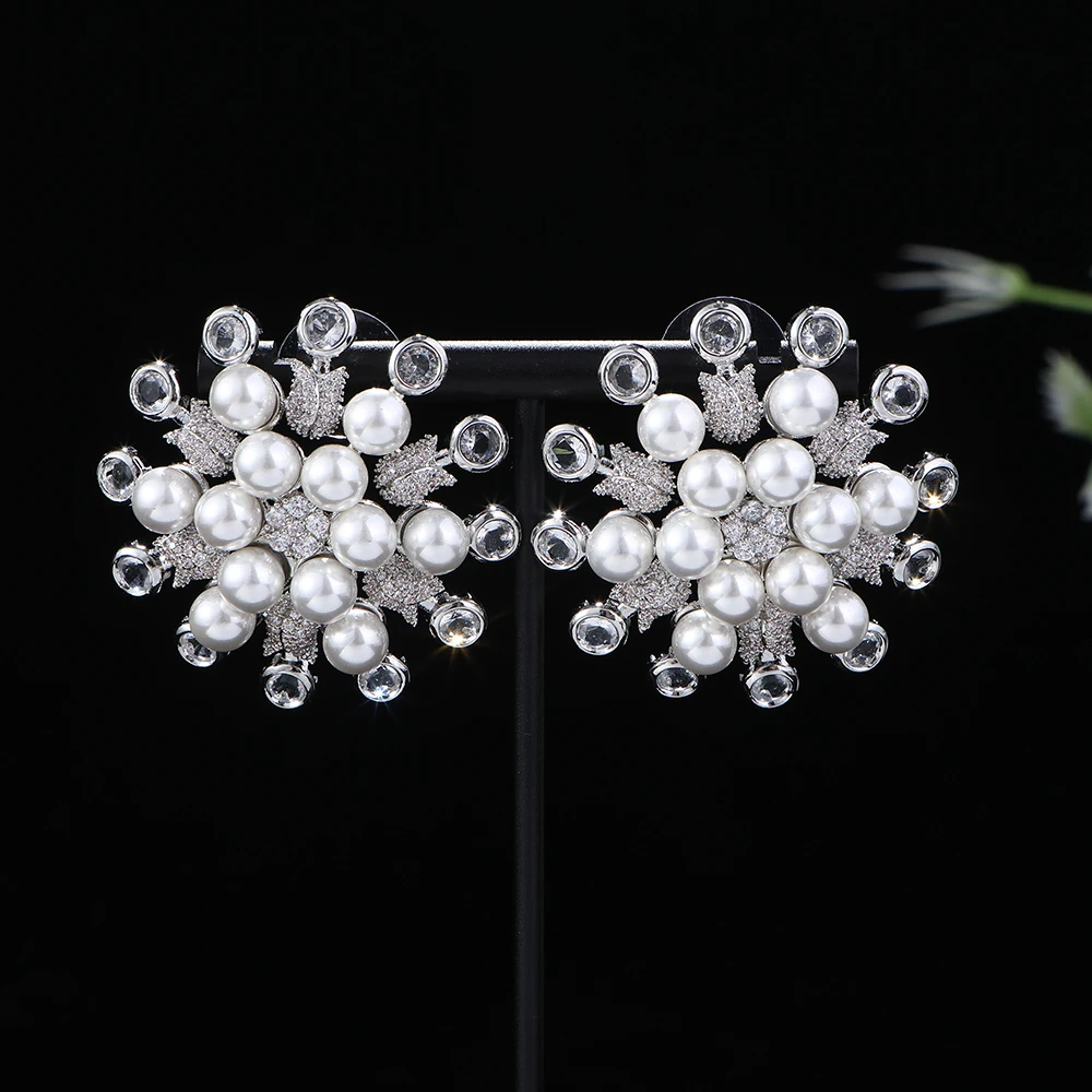 Luxury Geometric Tulip Pearls Flower Stud Earrings For Women Wedding Crystal Zircon CZ Dubai Bridal Earring Bohemian Hot A0161
Luxury Geometric Tulip Pearls Flower Stud Earrings For Women Wedding Crystal Zircon CZ Dubai Bridal Earring Bohemian Hot A0161