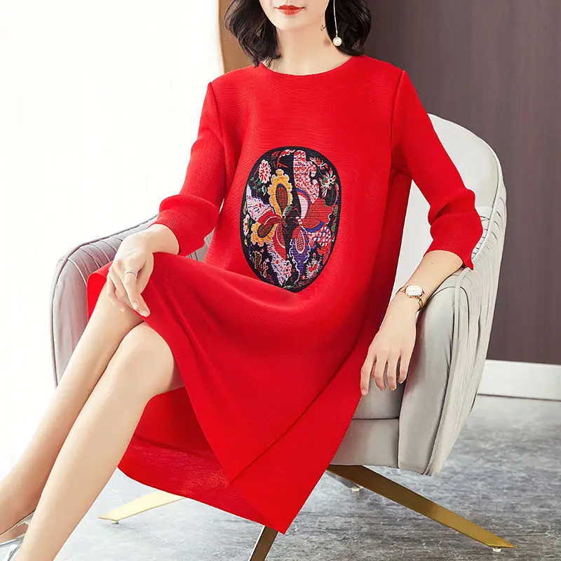 National style temperament cover mid-length dress female 2022 spring and summer new print o neck retro pleated skirt female tops
National style temperament cover mid-length dress female 2022 spring and summer new print o neck retro pleated skirt female tops