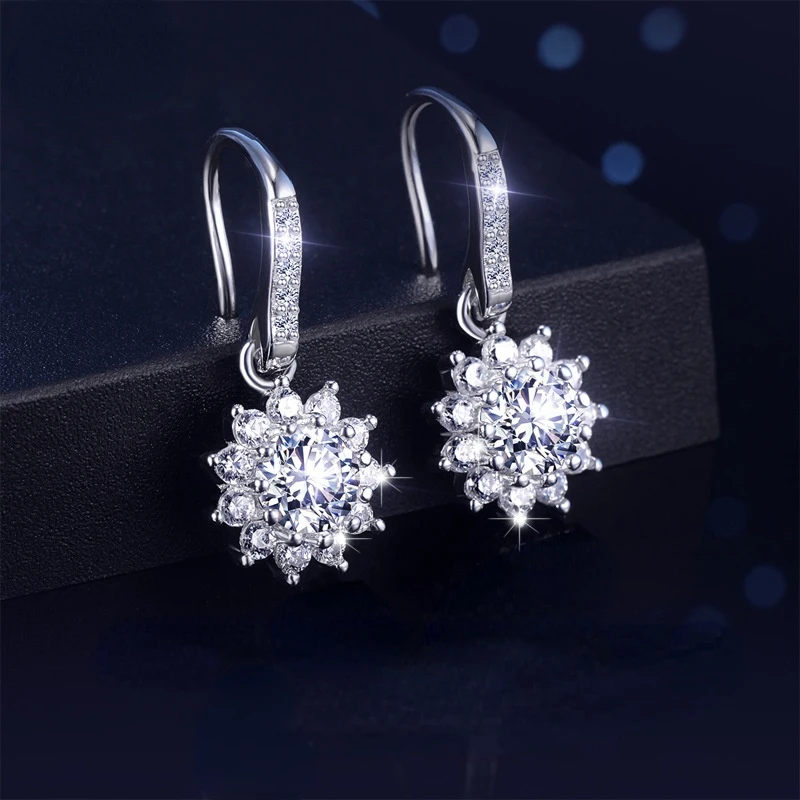 0.5ct Moissanite EF Color VVS1 Drop Earrings for Women Girls Crystals 925 Sterling Silver Earring Luxury Fashion Korean Jewelry
0.5ct Moissanite EF Color VVS1 Drop Earrings for Women Girls Crystals 925 Sterling Silver Earring Luxury Fashion Korean Jewelry