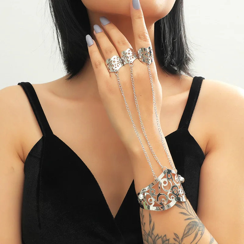 Korean version of the simple retro ethnic style ring bracelet fashion temperament all-match exaggerated one-piece accessories
Korean version of the simple retro ethnic style ring bracelet fashion temperament all-match exaggerated one-piece accessories